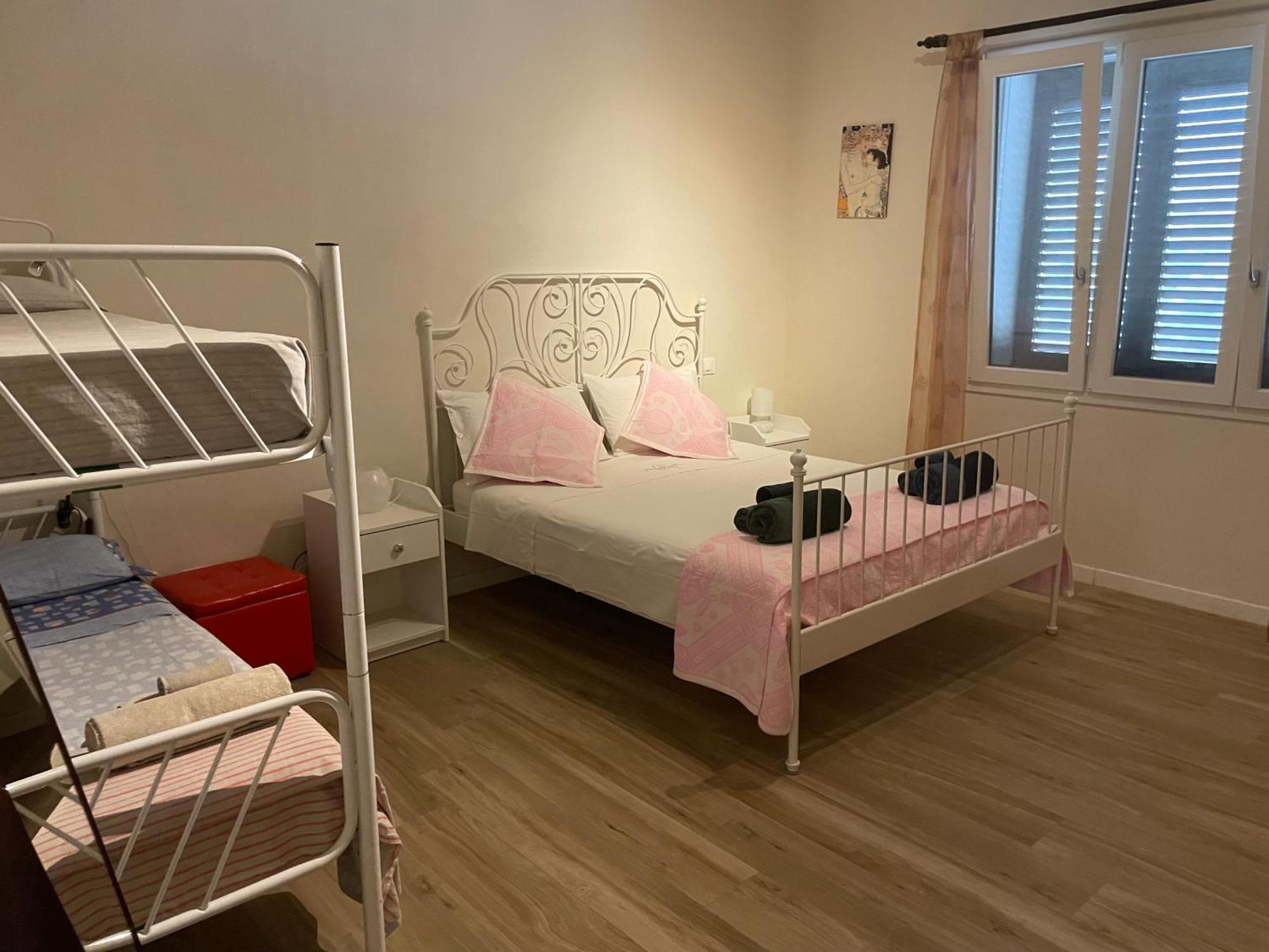 Casa Vacanze “Bouganville” Loc Avane Pisa Vecchiano Exterior foto
